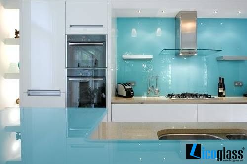 kinh-mau-op-bep-licoglass (1)